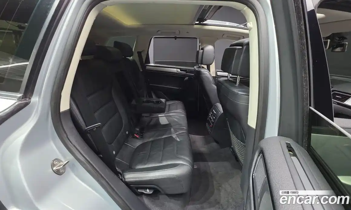 Volkswagen Touareg 2016 3.0 Автомат в Москве № 169118, фото 4