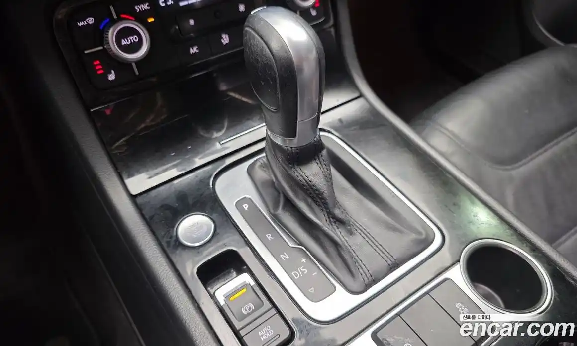 Volkswagen Touareg 2016 3.0 Автомат в Москве № 169118, фото 10