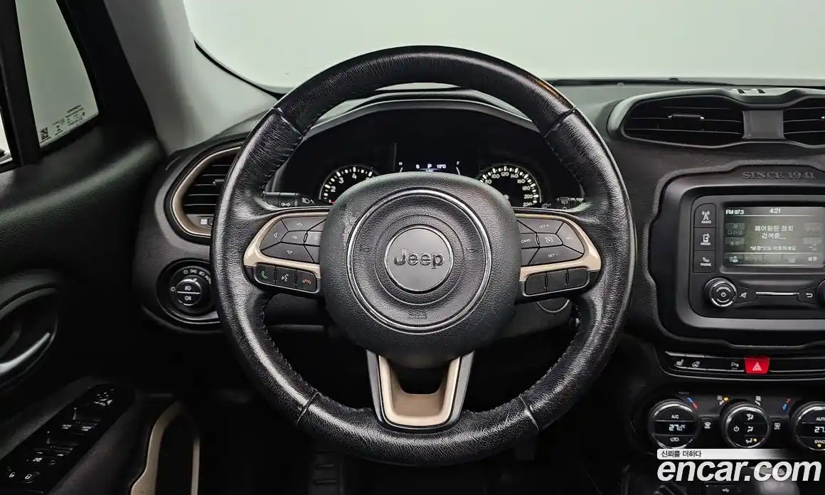 Jeep Renegade 2017 2.4 Автомат в Москве № 169860, фото 16