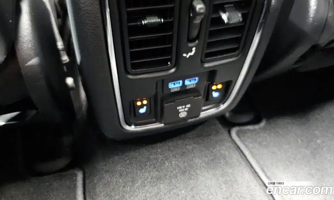 Jeep Cherokee 2019 3.6 Автомат в Москве № 169918, фото 18