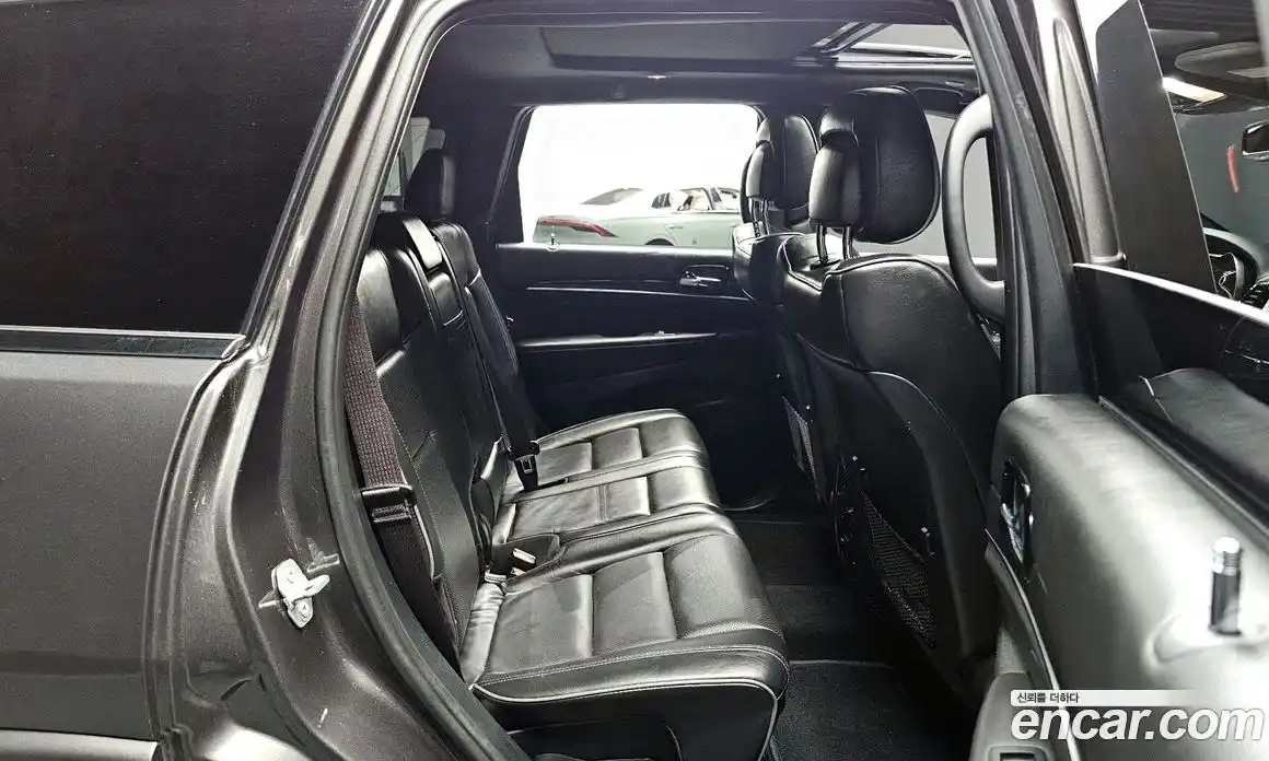 Jeep Cherokee 2019 3.6 Автомат в Москве № 169918, фото 20