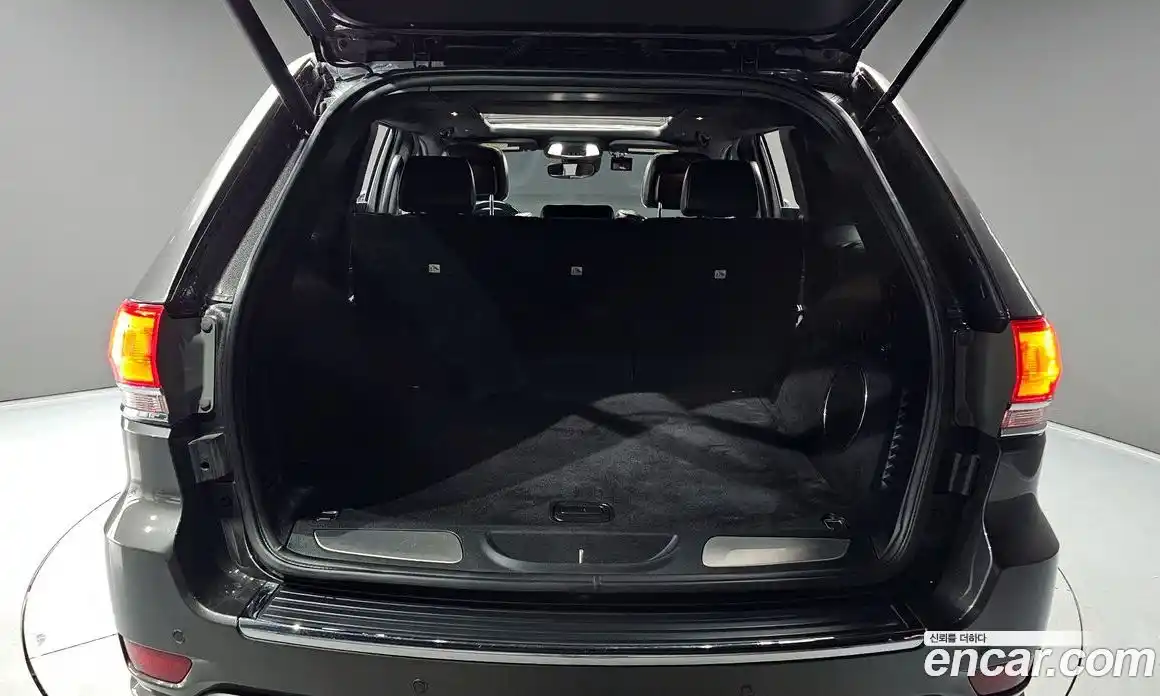 Jeep Cherokee 2019 3.6 Автомат в Москве № 169918, фото 3