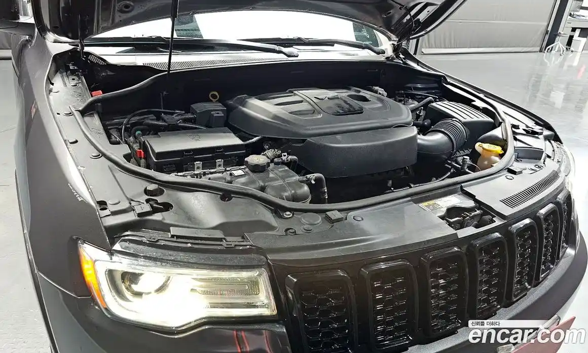 Jeep Cherokee 2019 3.6 Автомат в Москве № 169918, фото 5