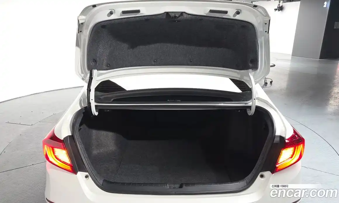 Honda Accord 2018 1.5 Автомат в Москве № 170412, фото 9