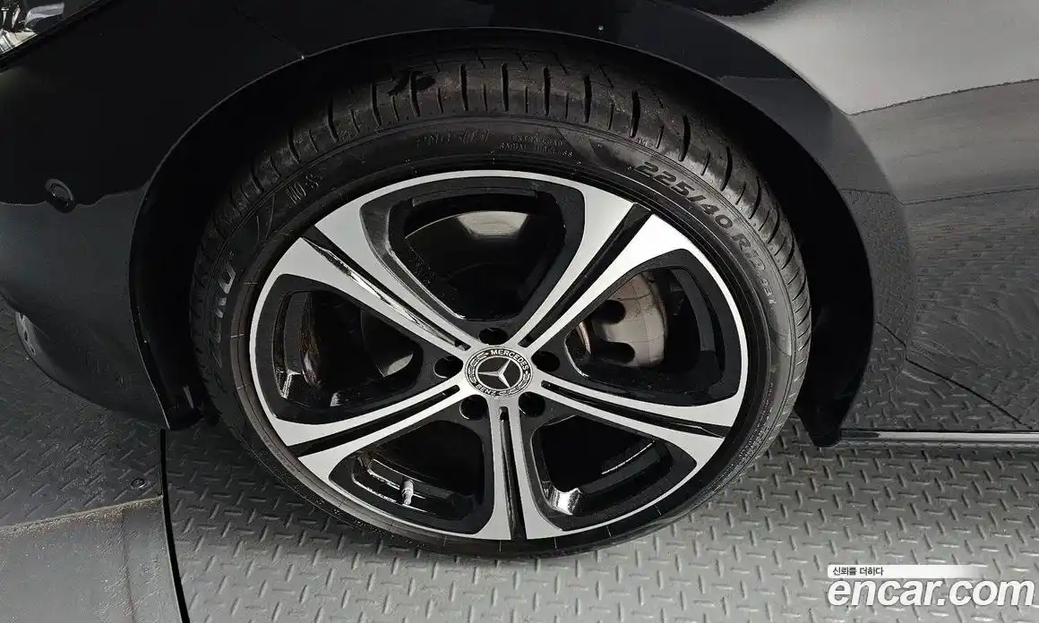 Mercedes-Benz C-Class 2023 2.0 Автомат в Москве № 175204, фото 13