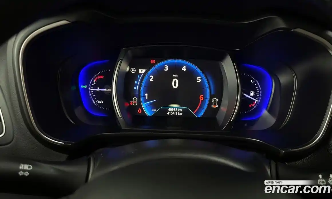 Renault QM6 2022 2.0 Автомат в Москве № 178015, фото 2