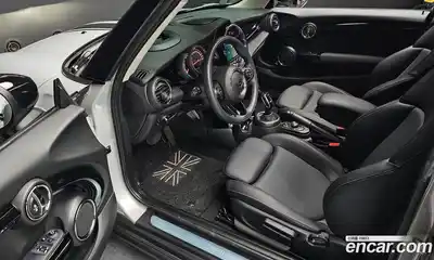 Mini Cooper 2020 1.5 Автомат в Москве № 179866, миниатюра 5