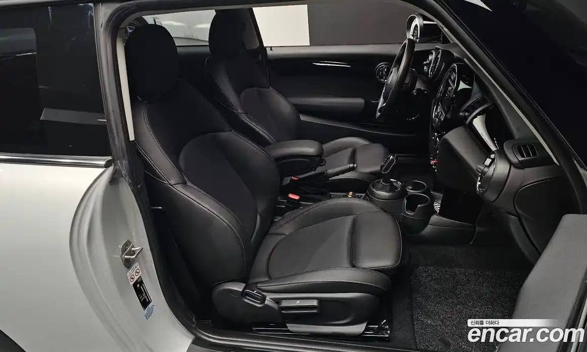 Mini Cooper 2020 1.5 Автомат в Москве № 179866, фото 7