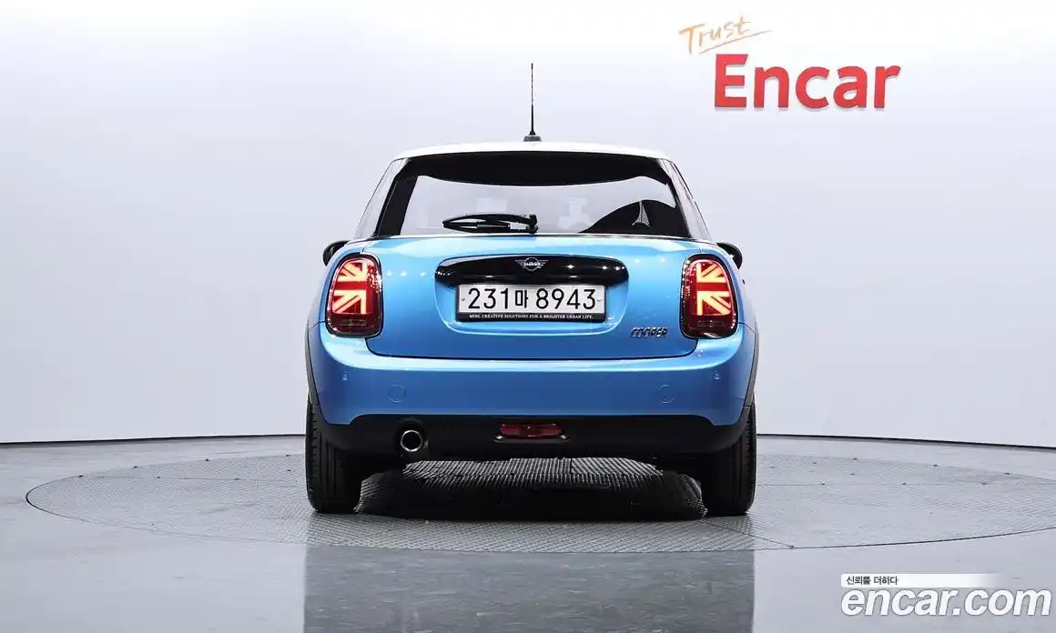 Mini Cooper 2019 1.5 Автомат в Москве № 180204, фото 4