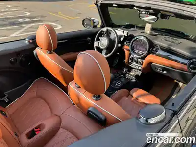 Mini Cooper Convertible 2022 2.0 Автомат в Москве № 182253, миниатюра 2