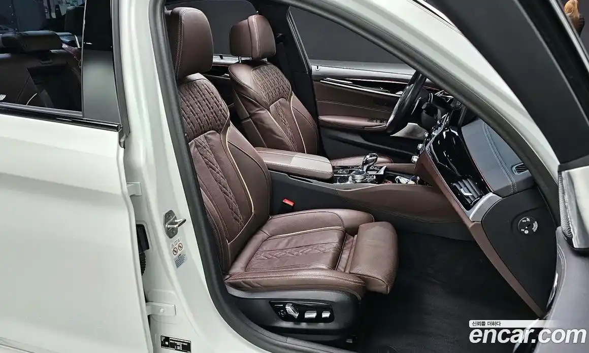 BMW 5-Series 2023 2.0 Автомат в Москве № 188939, фото 9