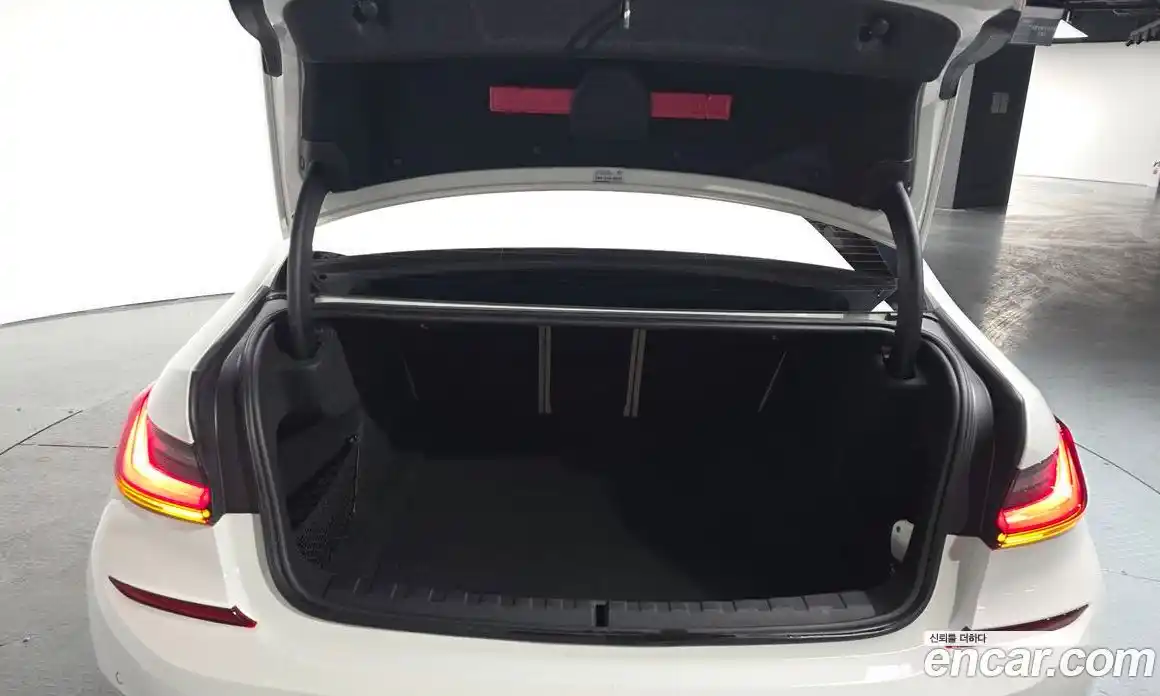 BMW 3-Series 2022 2.0 Автомат в Москве № 192128, фото 16