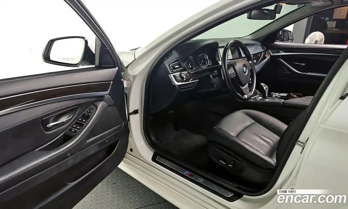 BMW 5-Series 2016 2.0 Автомат в Москве № 193196, фото 16