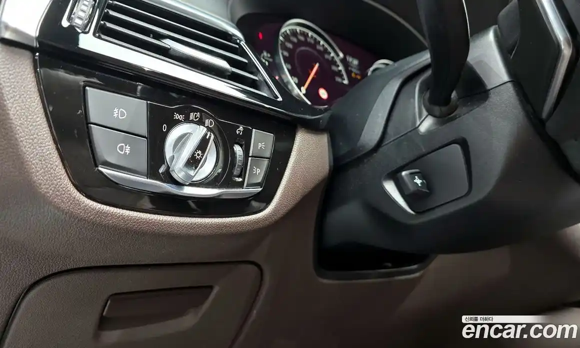 BMW 5-Series 2018 2.0 Автомат в Москве № 193219, фото 16