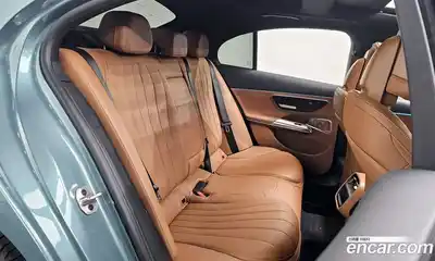 Mercedes-Benz E-Class, 2024