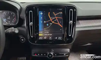 Volvo XC40 2021 2.0 Автомат в Москве № 197021, миниатюра 3