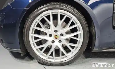 Porsche Panamera, 2020