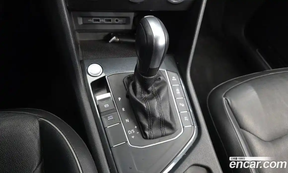 Volkswagen Tiguan 2020 2.0 Автомат в Москве № 199243, фото 11