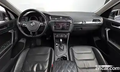 Volkswagen Tiguan 2020 2.0 Автомат в Москве № 199243, миниатюра 3