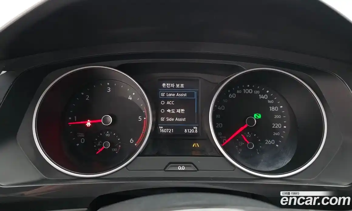 Volkswagen Tiguan 2020 2.0 Автомат в Москве № 199243, фото 4