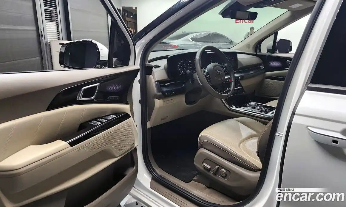 Kia Canival 2021 3.5 Автомат в Москве № 19934, фото 14