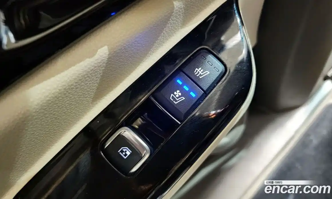 Kia Canival 2021 3.5 Автомат в Москве № 19934, фото 17