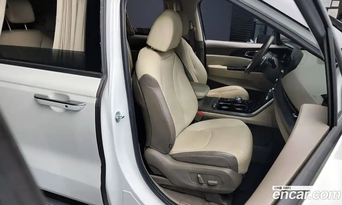 Kia Canival 2021 3.5 Автомат в Москве № 19934, фото 6