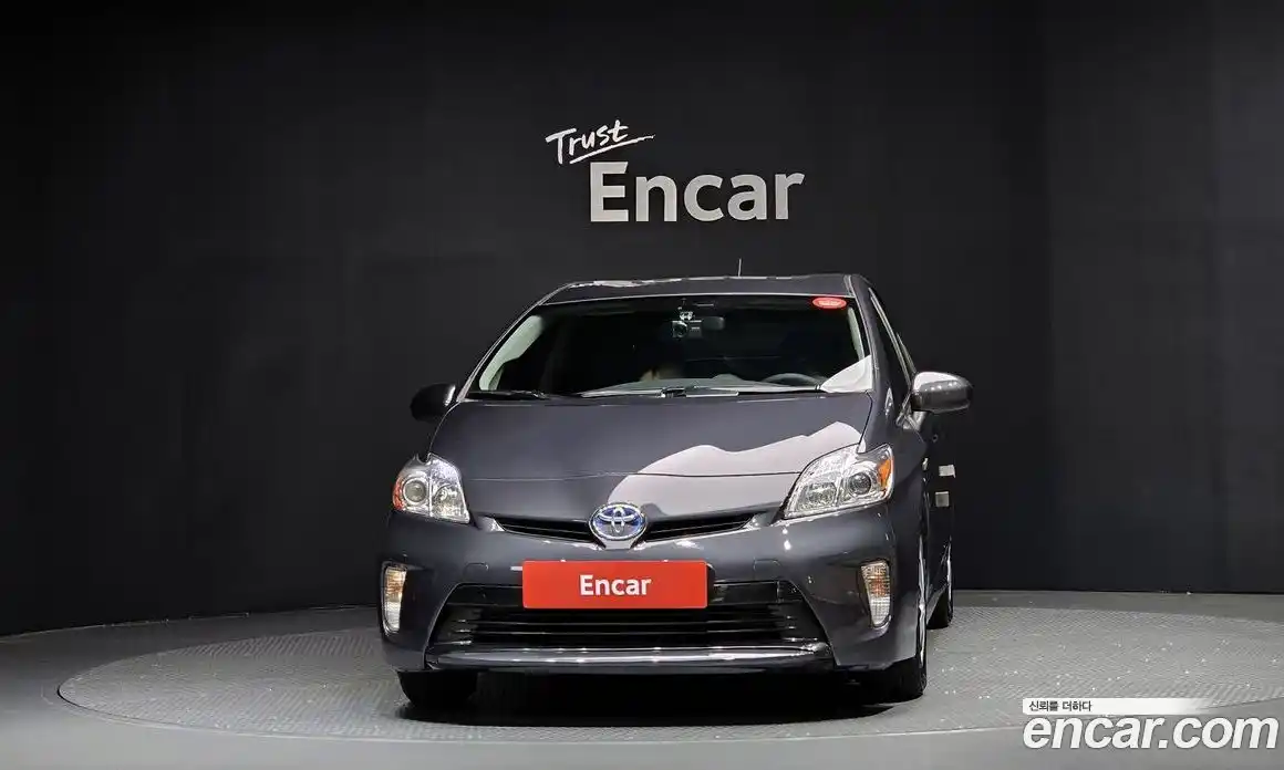 Toyota Prius 2015 1.8 Автомат в Москве № 199705, фото 20