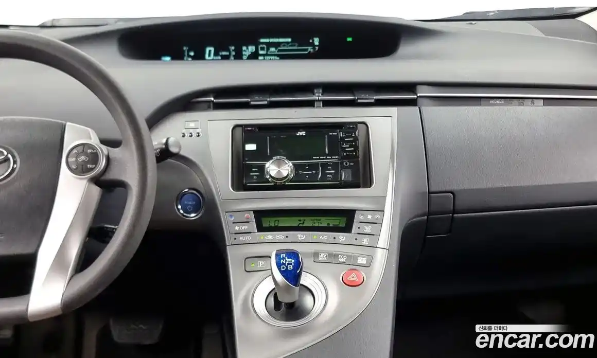 Toyota Prius 2015 1.8 Автомат в Москве № 199705, фото 3