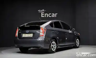 Toyota Prius 2015 1.8 Автомат в Москве № 199705, миниатюра 9