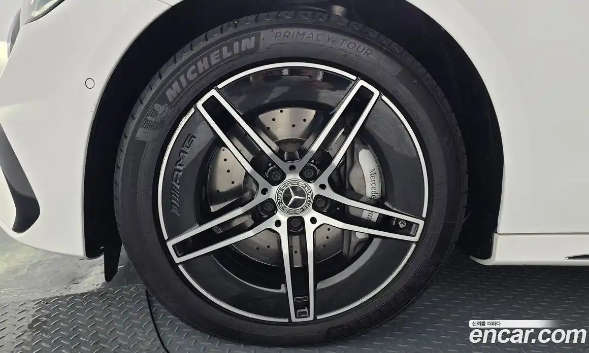 Mercedes-Benz E-Class 2024 2.0 Автомат в Москве № 206167, фото 13