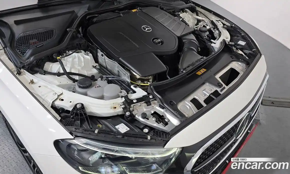 Mercedes-Benz E-Class 2024 2.0 Автомат в Москве № 206167, фото 17