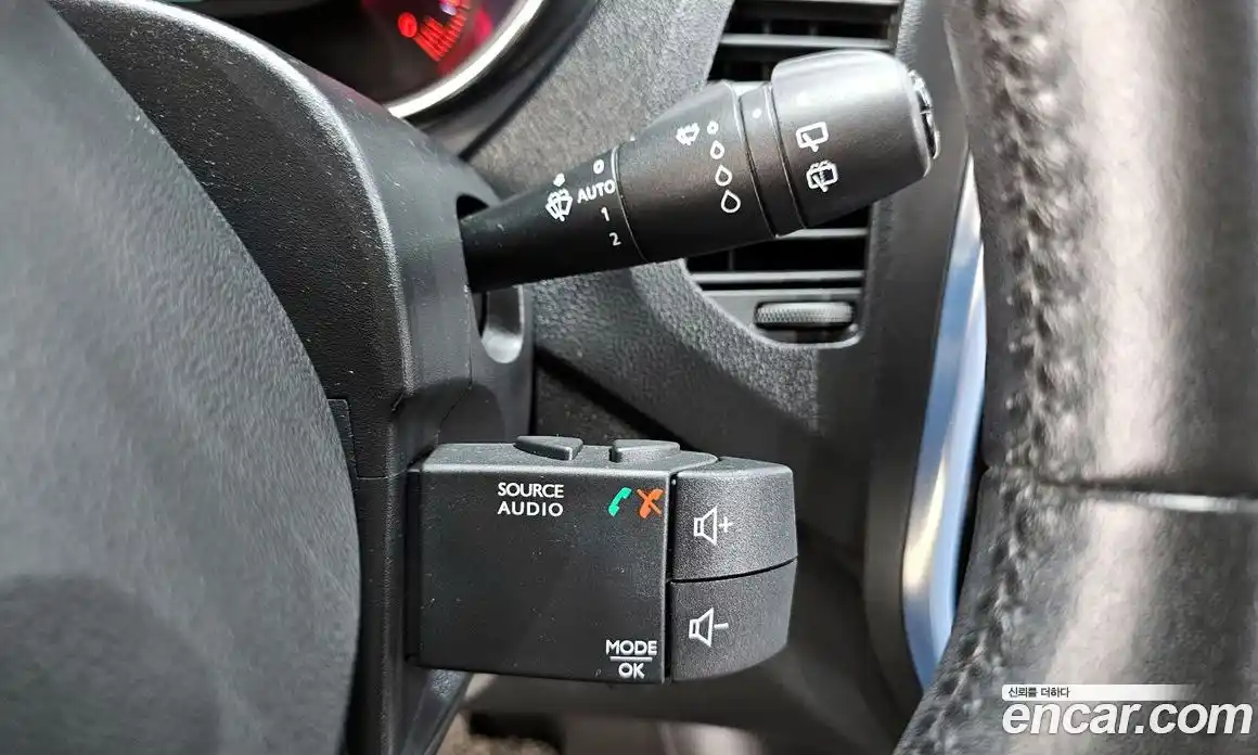 Renault QM3 2017 1.5 Автомат в Москве № 208683, фото 12