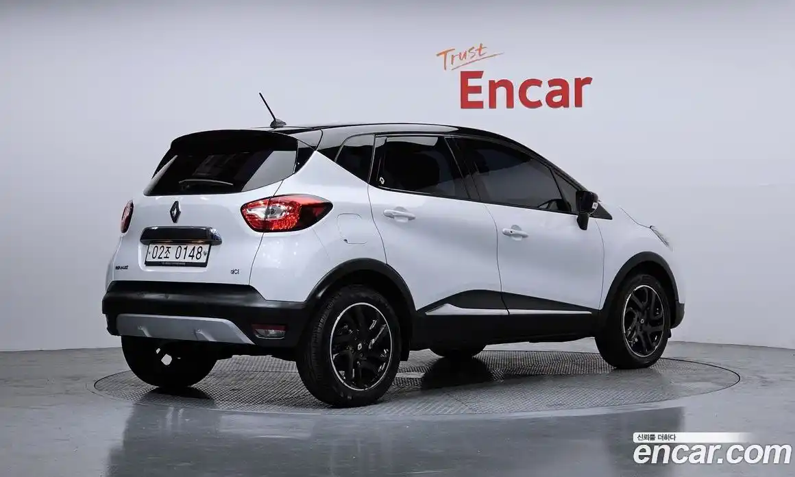 Renault QM3 2017 1.5 Автомат в Москве № 208683, фото 6