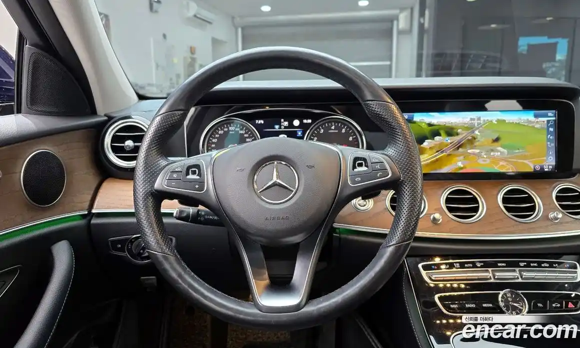 Mercedes-Benz E-Class 2018 2.0 Автомат в Москве № 209125, фото 13