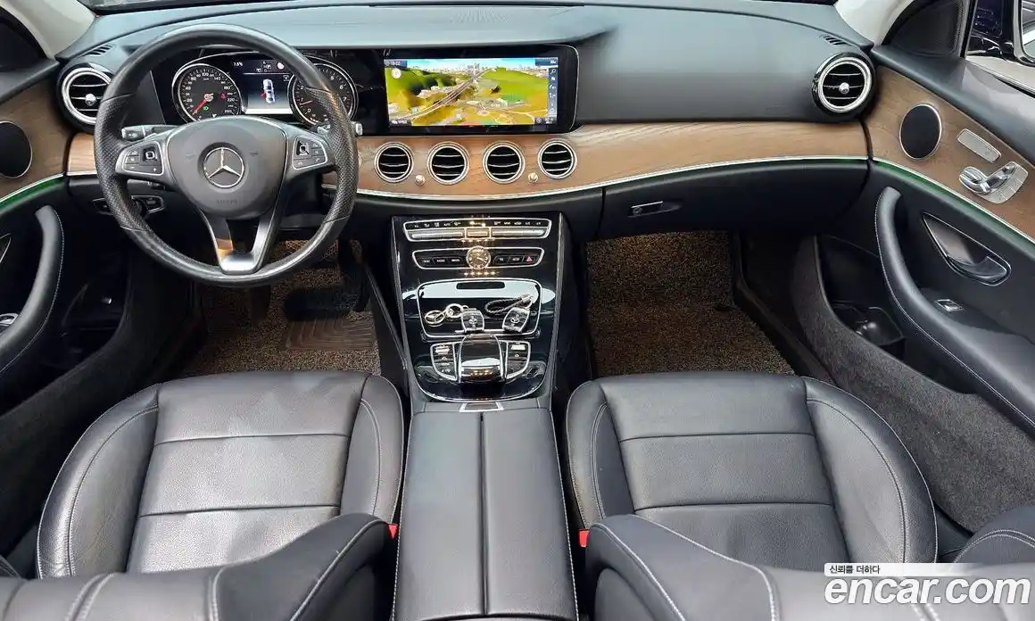 Mercedes-Benz E-Class 2018 2.0 Автомат в Москве № 209125, фото 4