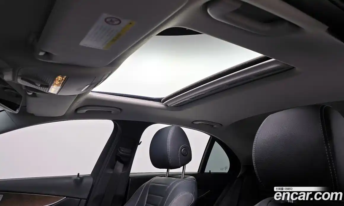 Mercedes-Benz E-Class 2018 2.0 Автомат в Москве № 209125, фото 6