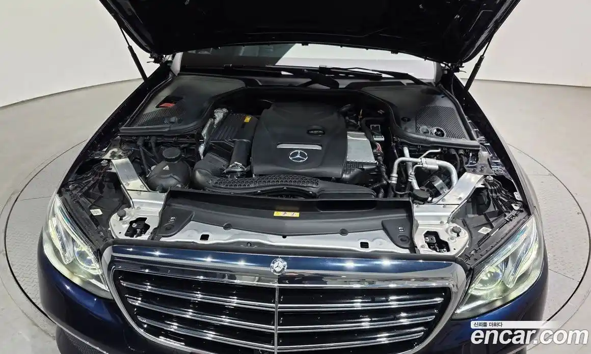 Mercedes-Benz E-Class 2018 2.0 Автомат в Москве № 209125, фото 8