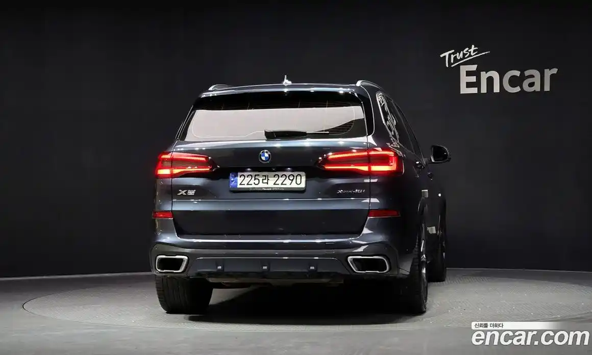 BMW X5 2022 3.0 Автомат в Москве № 211763, фото 13