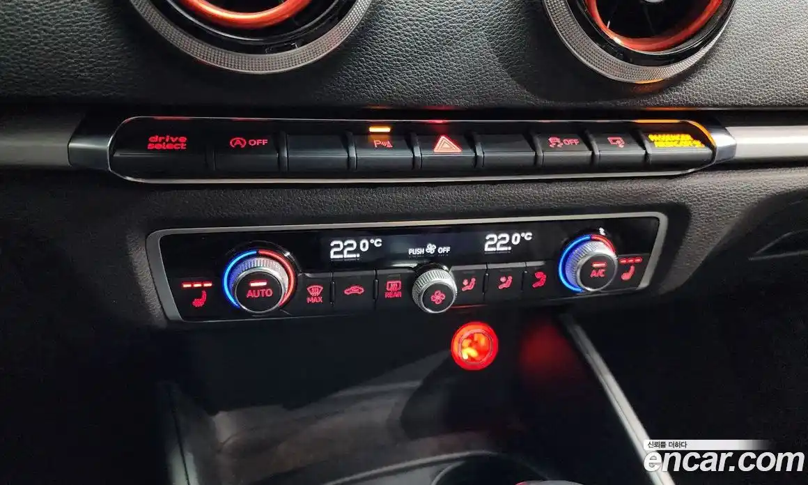 Audi A3 2016 2.0 Автомат в Москве № 212574, фото 16