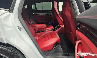 Porsche Panamera, 2023