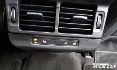 Land Rover Range-Rover Evoque 2023 2.0 Автомат в Москве № 213456, миниатюра 2