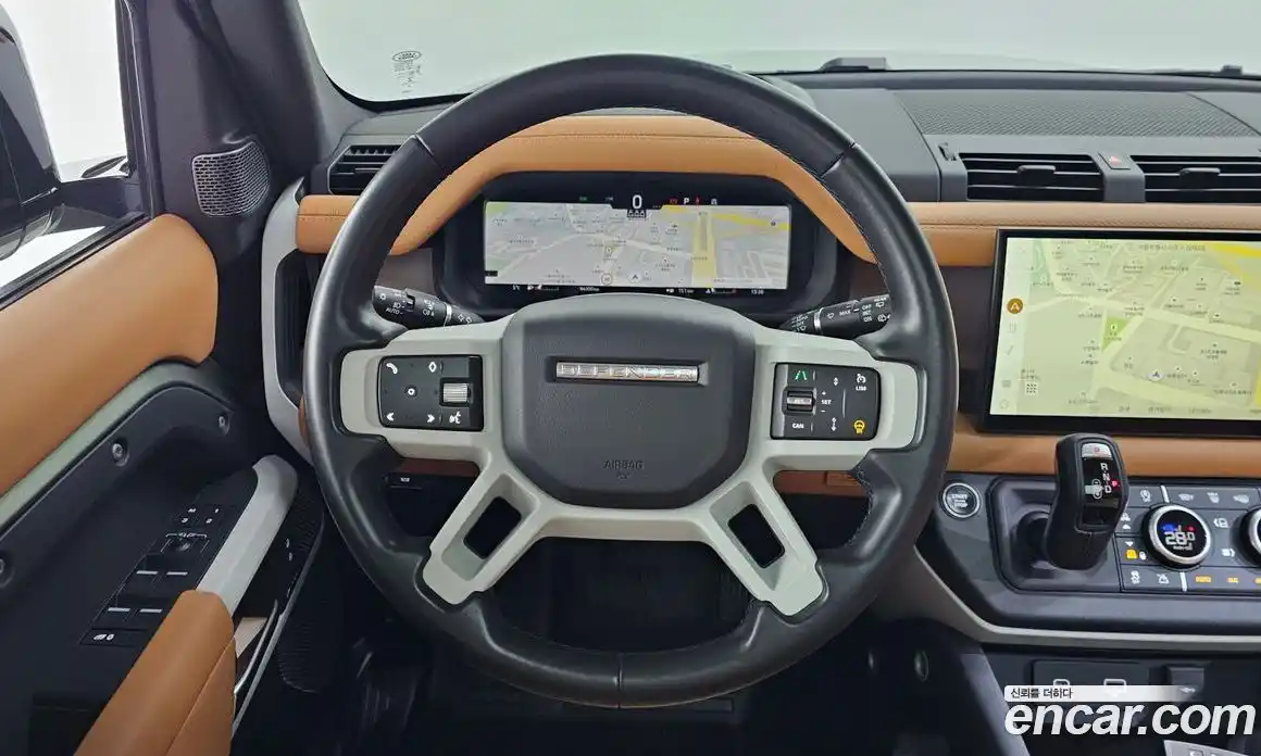 Land Rover Defender 2023 3.0 Автомат в Москве № 213463, фото 18