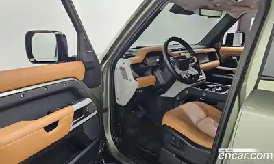 Land Rover Defender 2023 3.0 Автомат в Москве № 213463, миниатюра 5