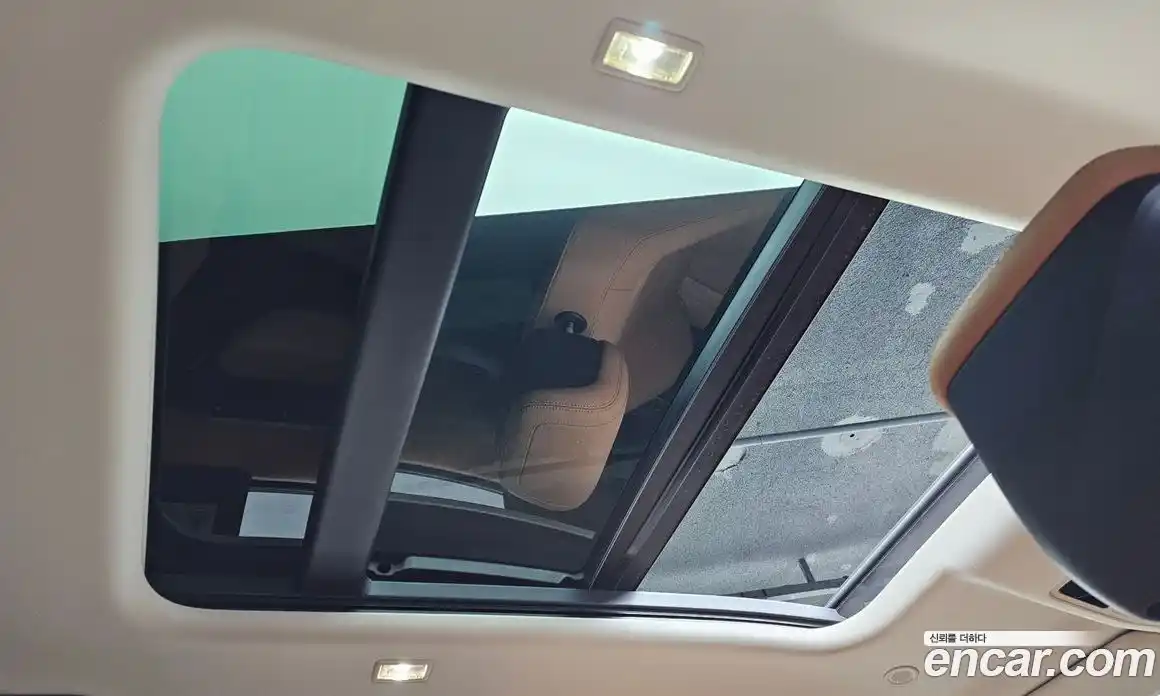 Land Rover Defender 2023 3.0 Автомат в Москве № 213463, фото 9