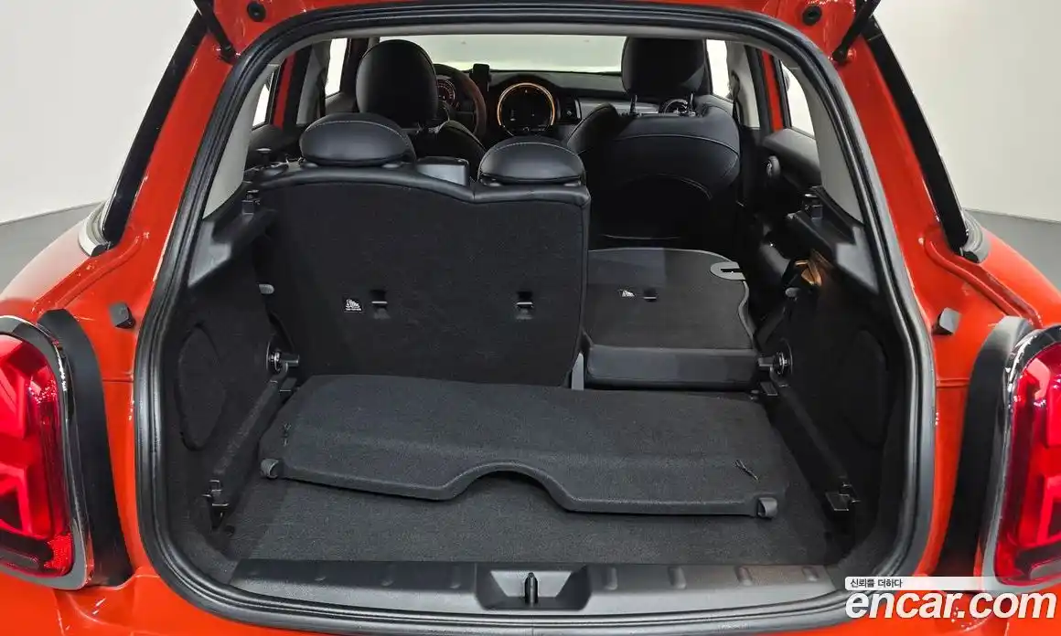 Mini Cooper 2020 1.5 Автомат в Москве № 214245, фото 14