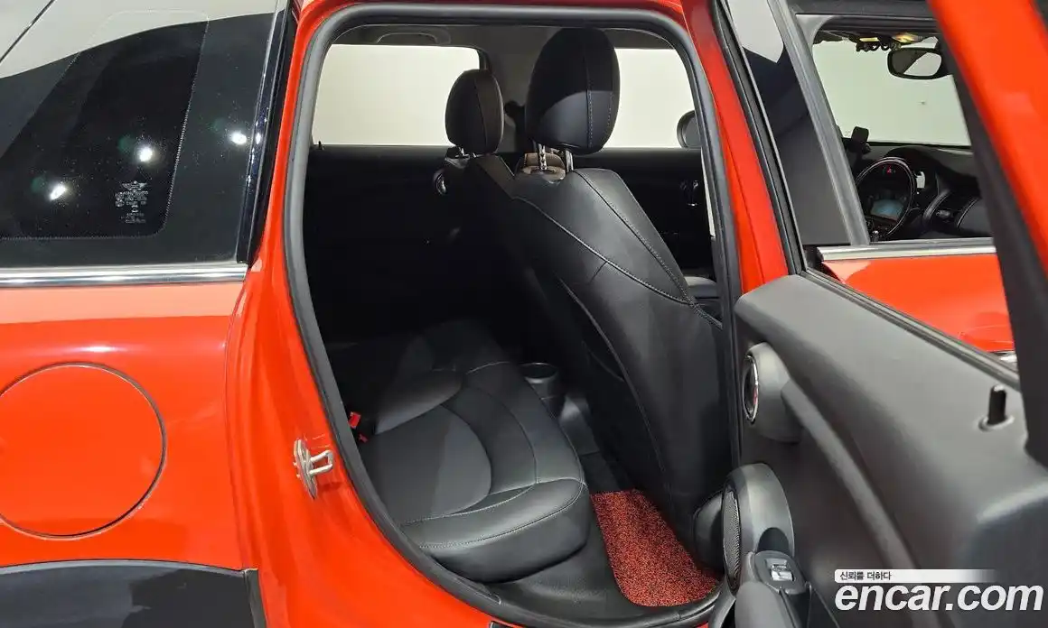 Mini Cooper 2020 1.5 Автомат в Москве № 214245, фото 16