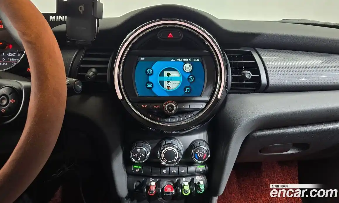 Mini Cooper 2020 1.5 Автомат в Москве № 214245, фото 18