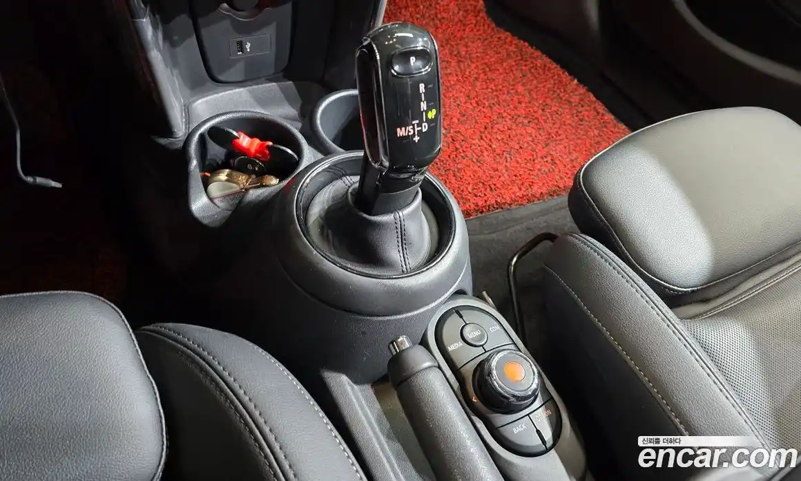 Mini Cooper 2020 1.5 Автомат в Москве № 214245, фото 5