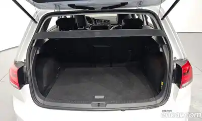 Volkswagen Golf, 2016